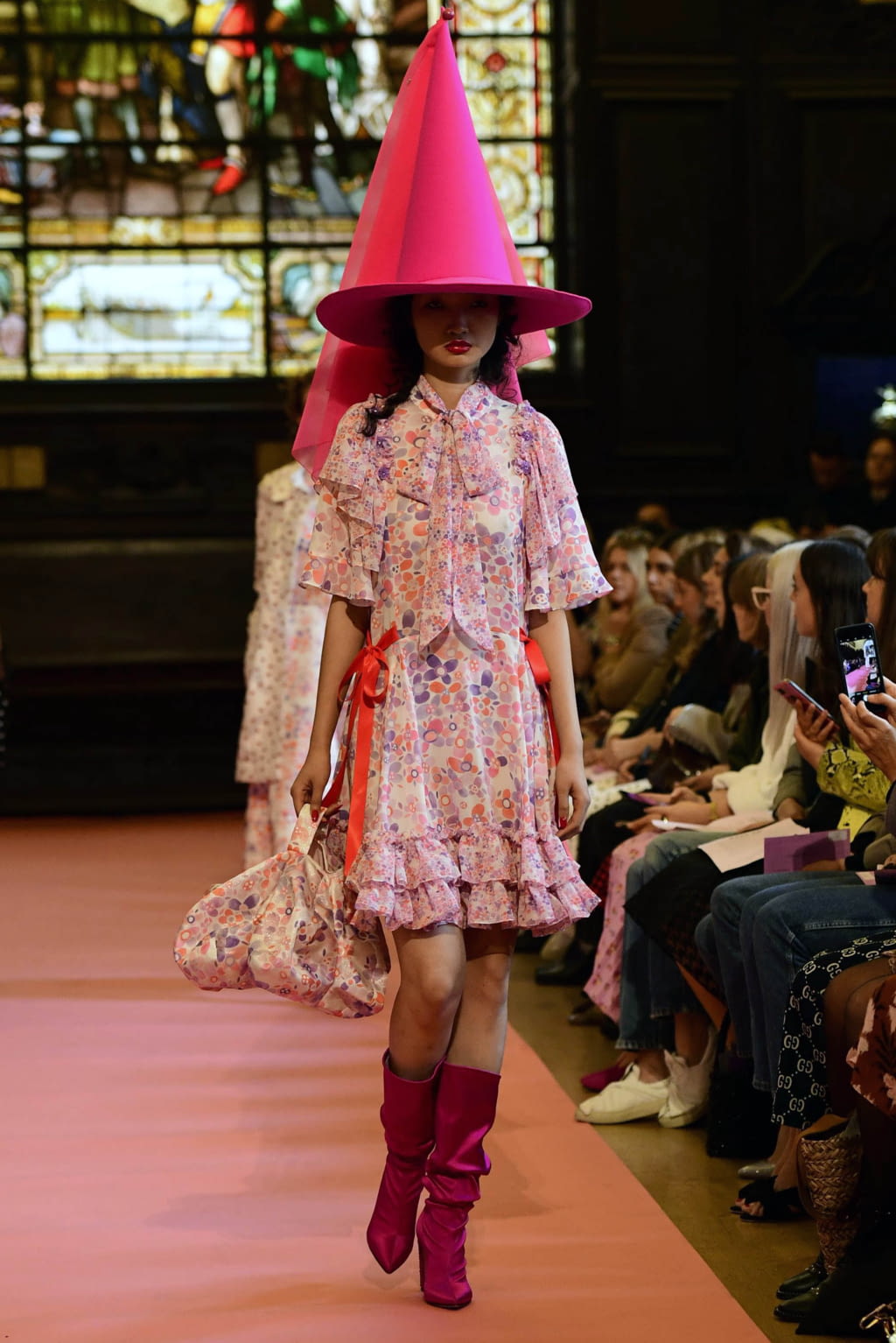 Fashion Week London Spring/Summer 2019 look 9 from the Ryan Lo collection womenswear
