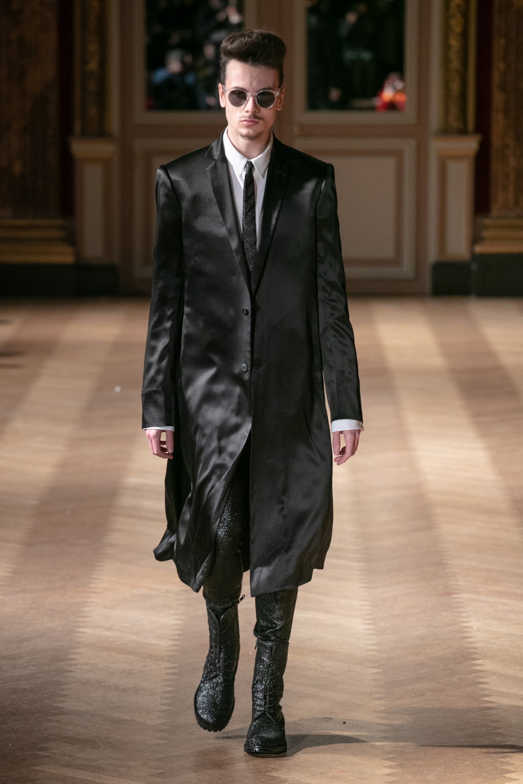 Fashion Week Paris Fall/Winter 2020 look 1 from the Rynshu collection menswear