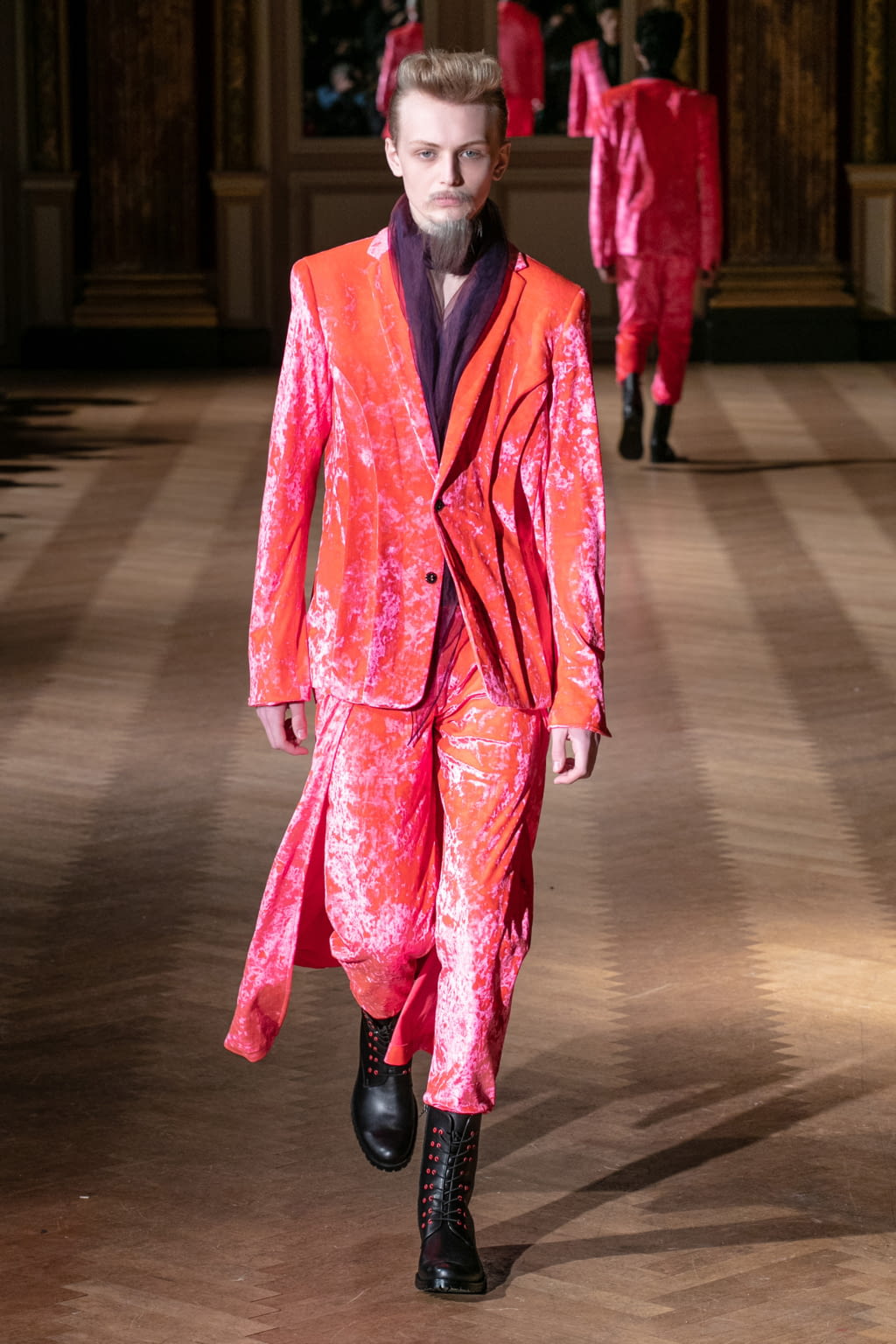 Fashion Week Paris Fall/Winter 2020 look 14 from the Rynshu collection menswear