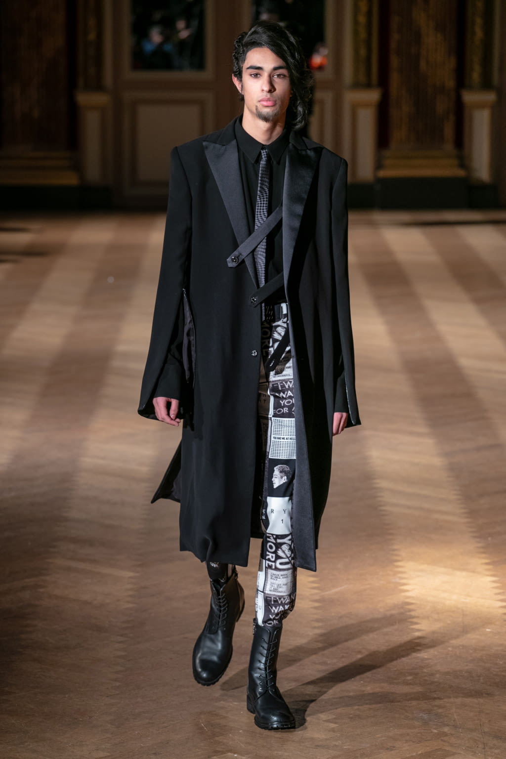 Fashion Week Paris Fall/Winter 2020 look 18 from the Rynshu collection menswear