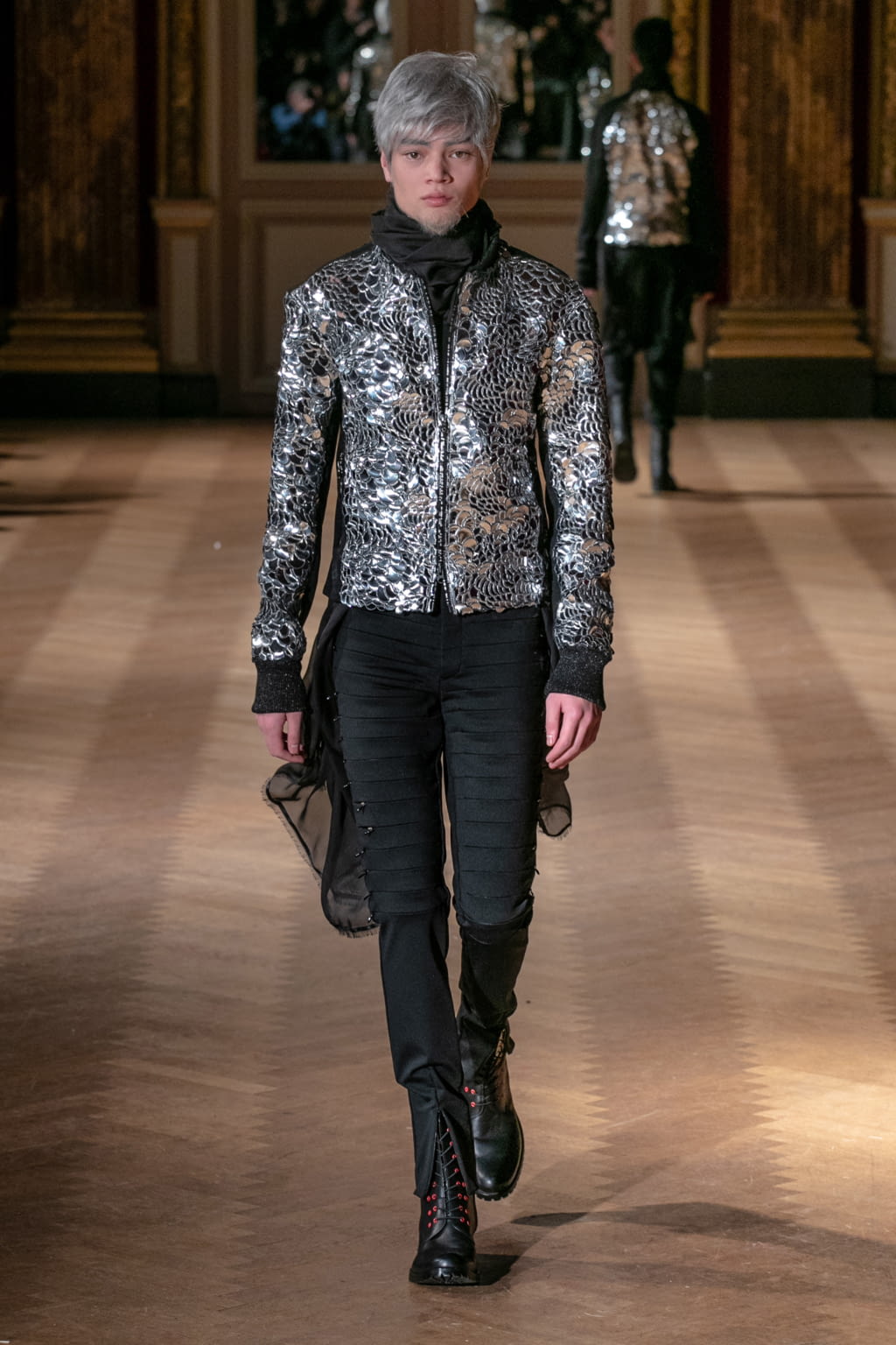 Fashion Week Paris Fall/Winter 2020 look 28 from the Rynshu collection menswear