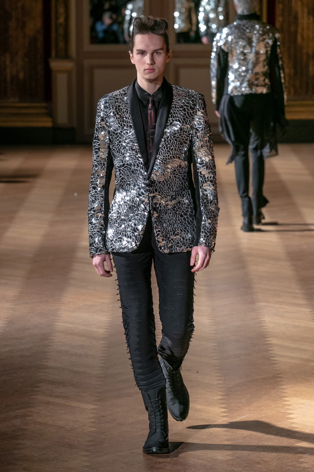 Fashion Week Paris Fall/Winter 2020 look 30 from the Rynshu collection menswear
