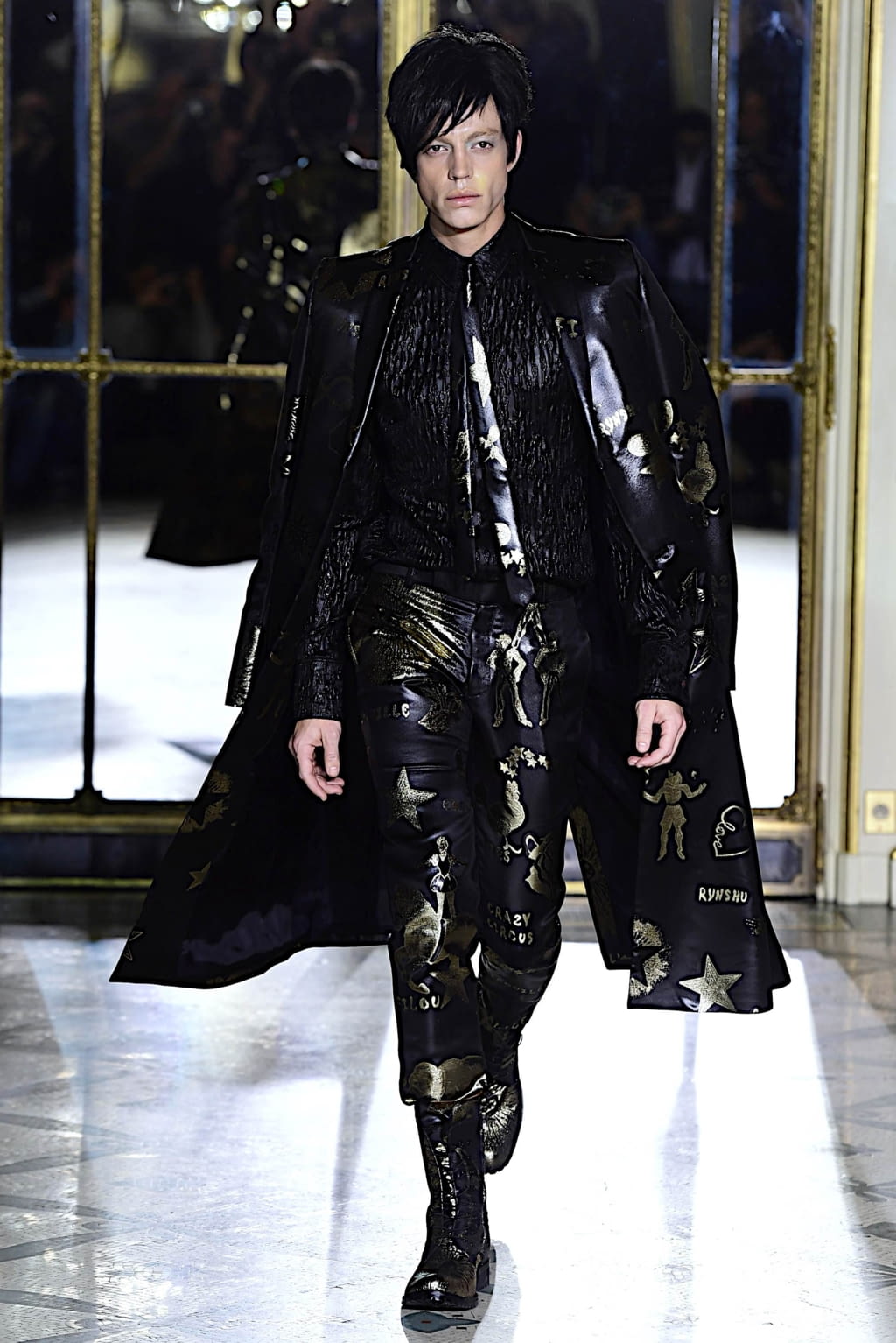 Fashion Week Paris Fall/Winter 2019 look 20 from the Rynshu collection 男装
