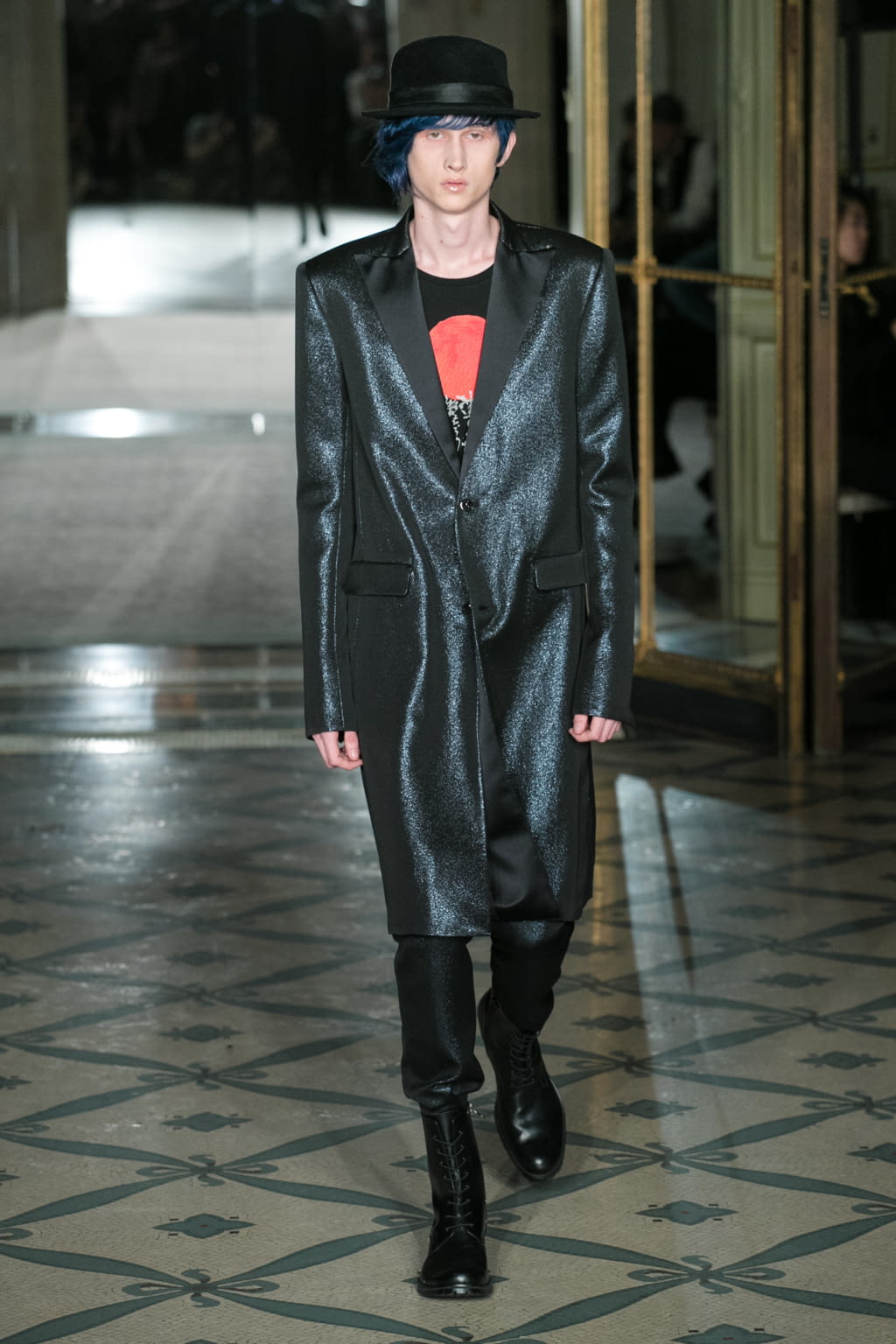 Fashion Week Paris Fall/Winter 2018 look 32 from the Rynshu collection menswear