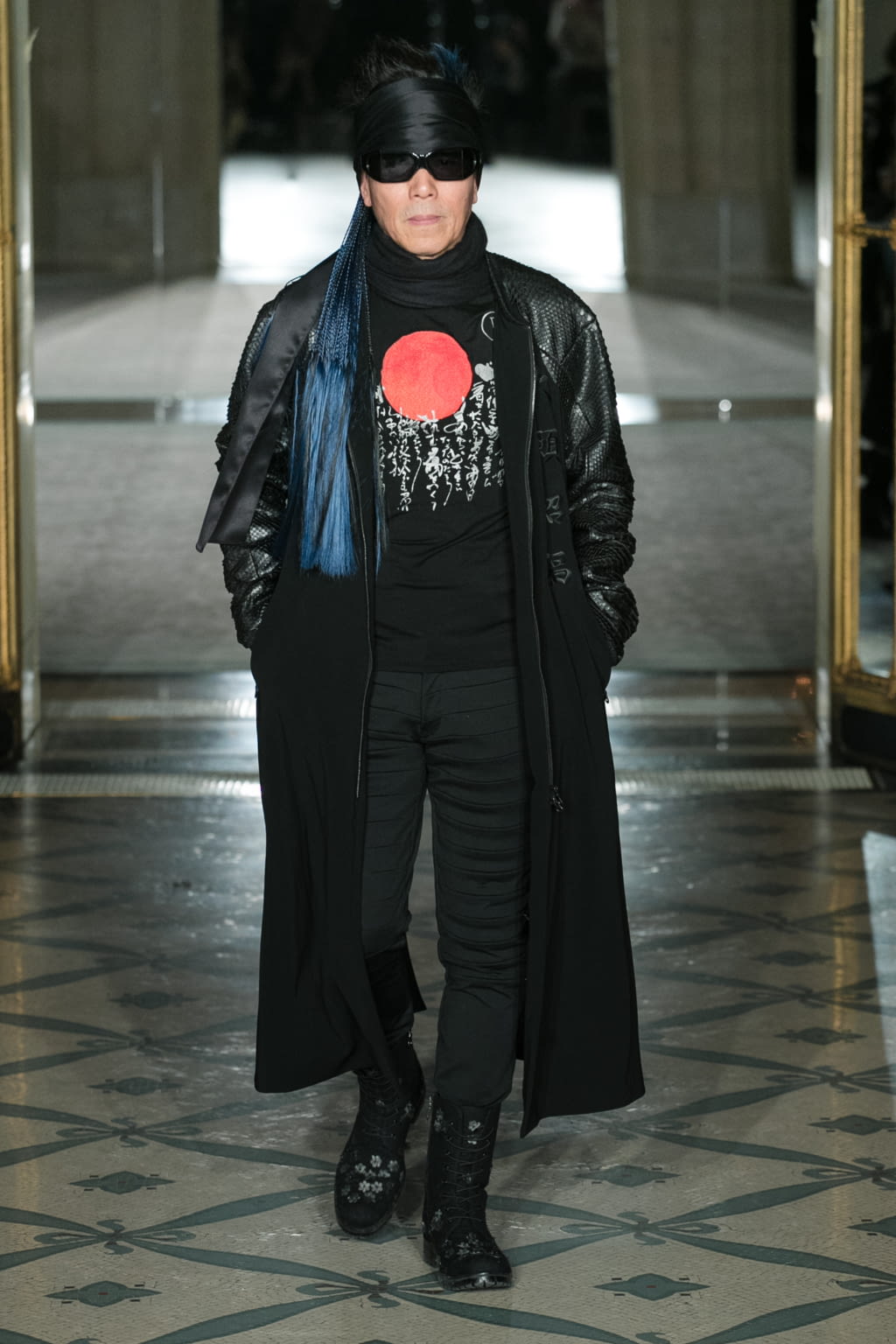 Fashion Week Paris Fall/Winter 2018 look 36 from the Rynshu collection menswear