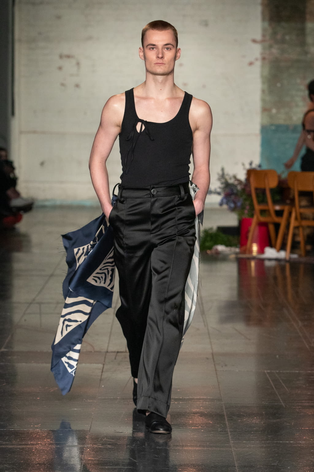 Fashion Week London Fall/Winter 2022 look 12 from the S.S.Daley collection 男装