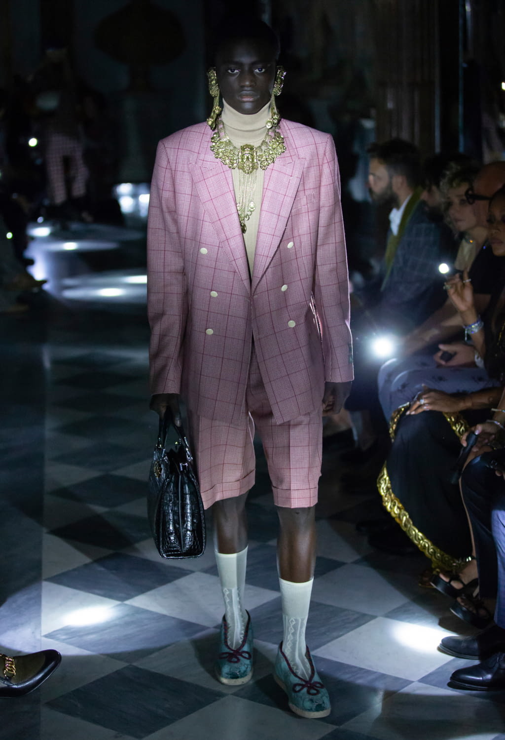 Fashion Week Milan Resort 2020 look 15 de la collection Gucci womenswear