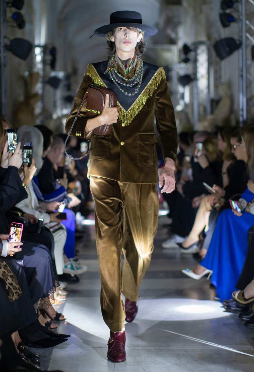 Fashion Week Milan Resort 2020 look 89 de la collection Gucci womenswear
