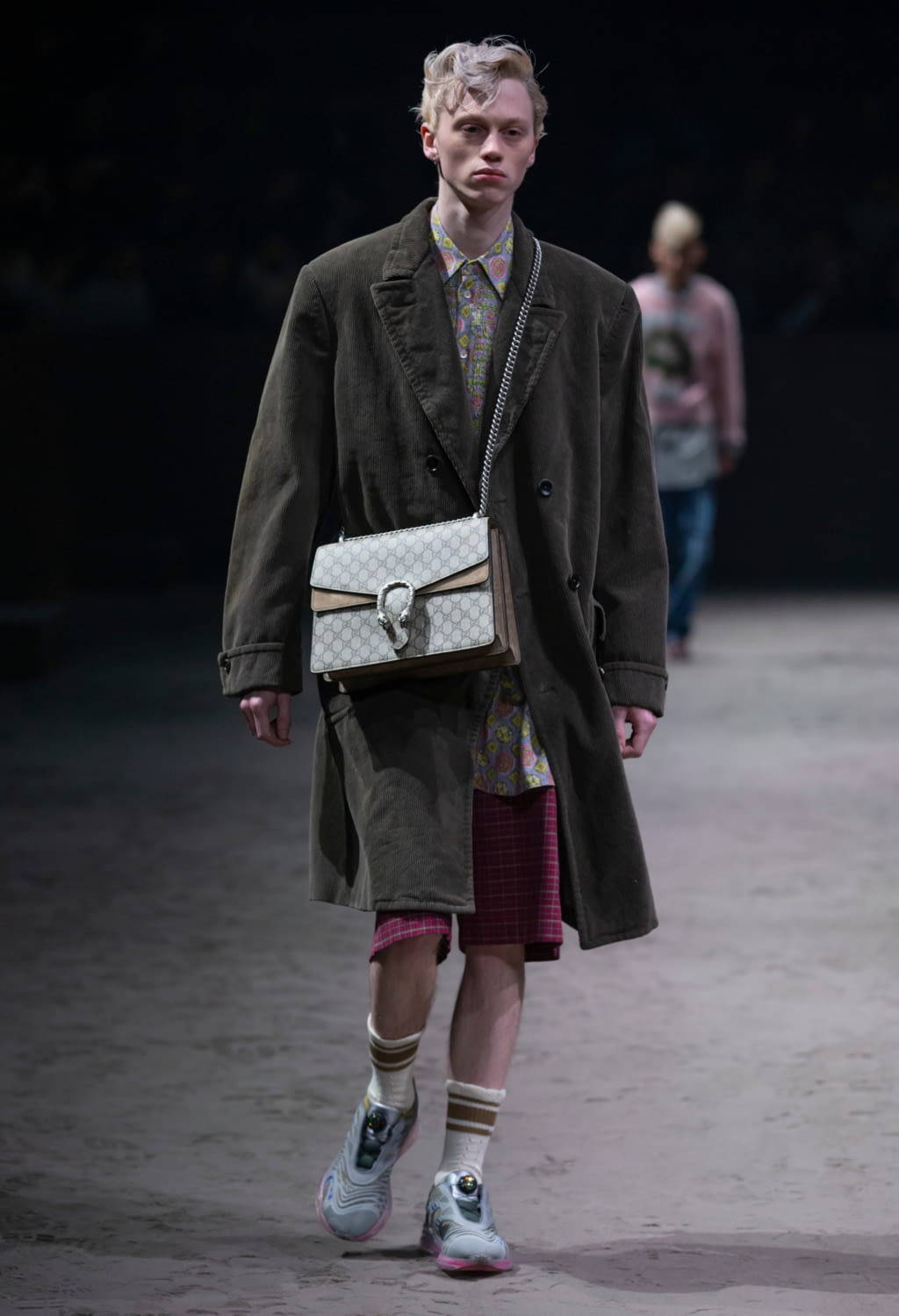 Fashion Week Milan Fall/Winter 2020 look 39 from the Gucci collection 男装