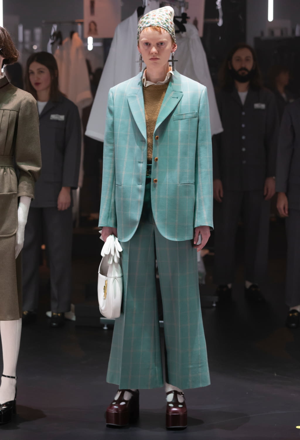 Fashion Week Milan Fall/Winter 2020 look 25 de la collection Gucci womenswear