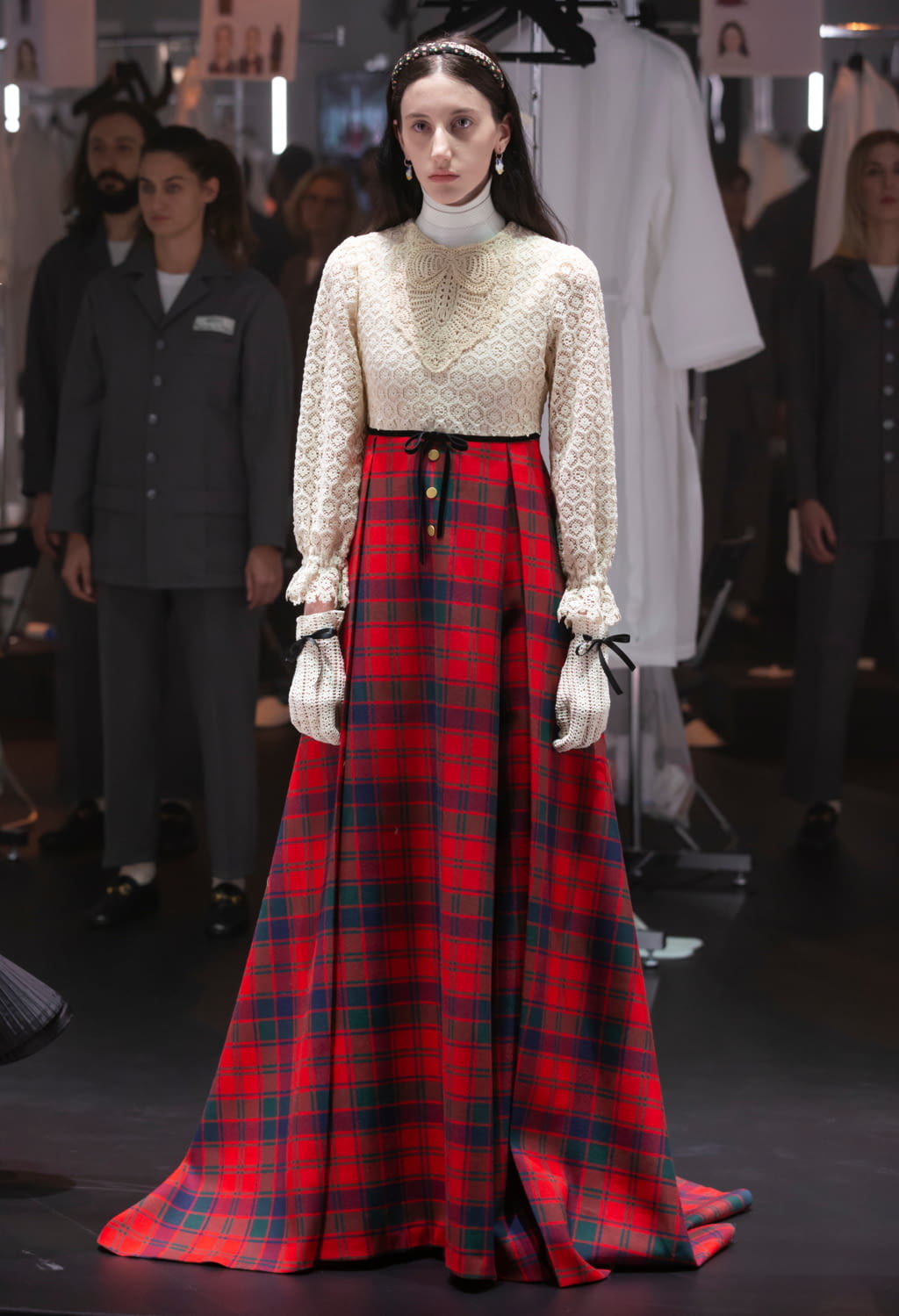 Fashion Week Milan Fall/Winter 2020 look 27 from the Gucci collection 女装
