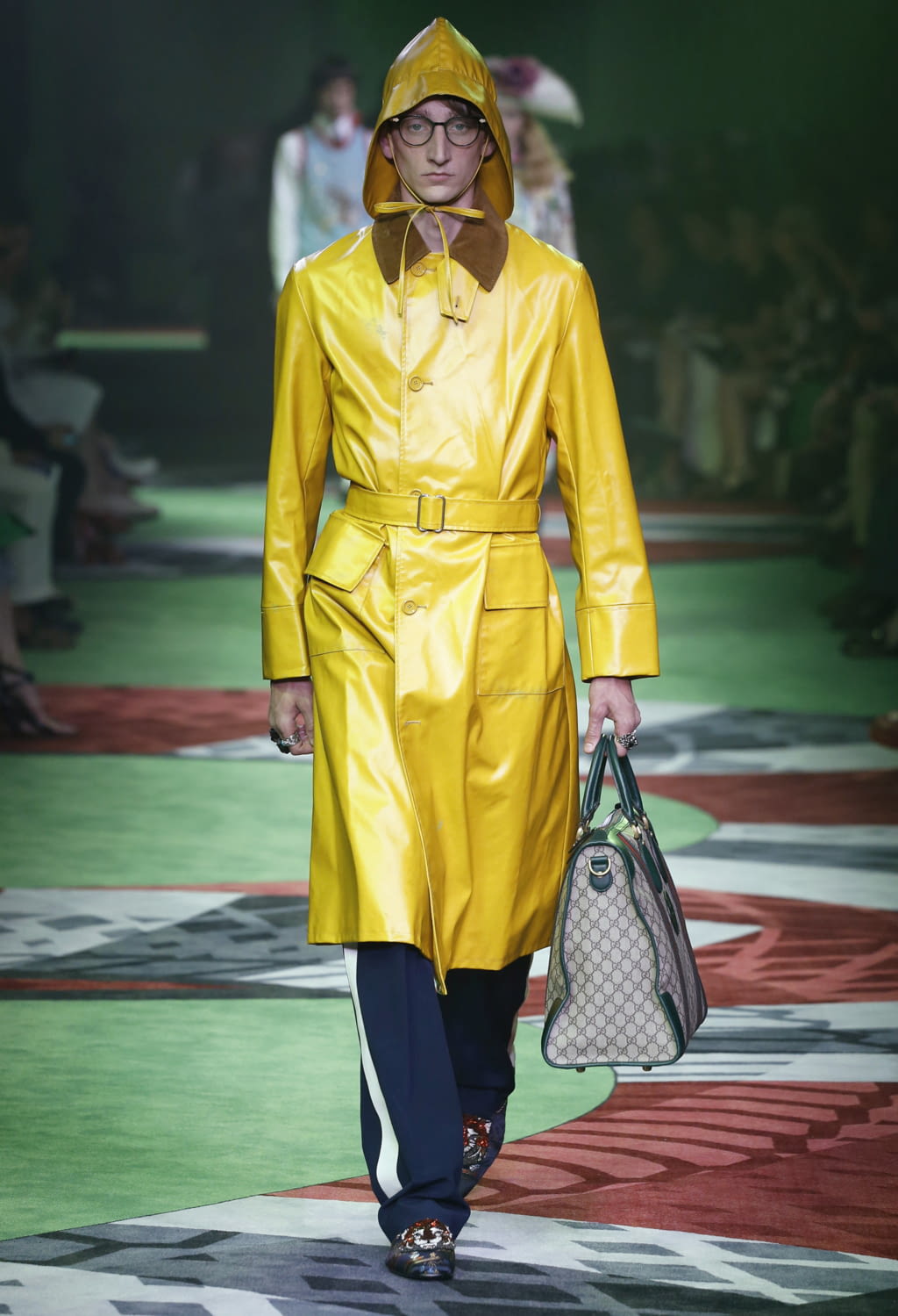 Fashion Week Milan Spring/Summer 2017 look 10 de la collection Gucci menswear