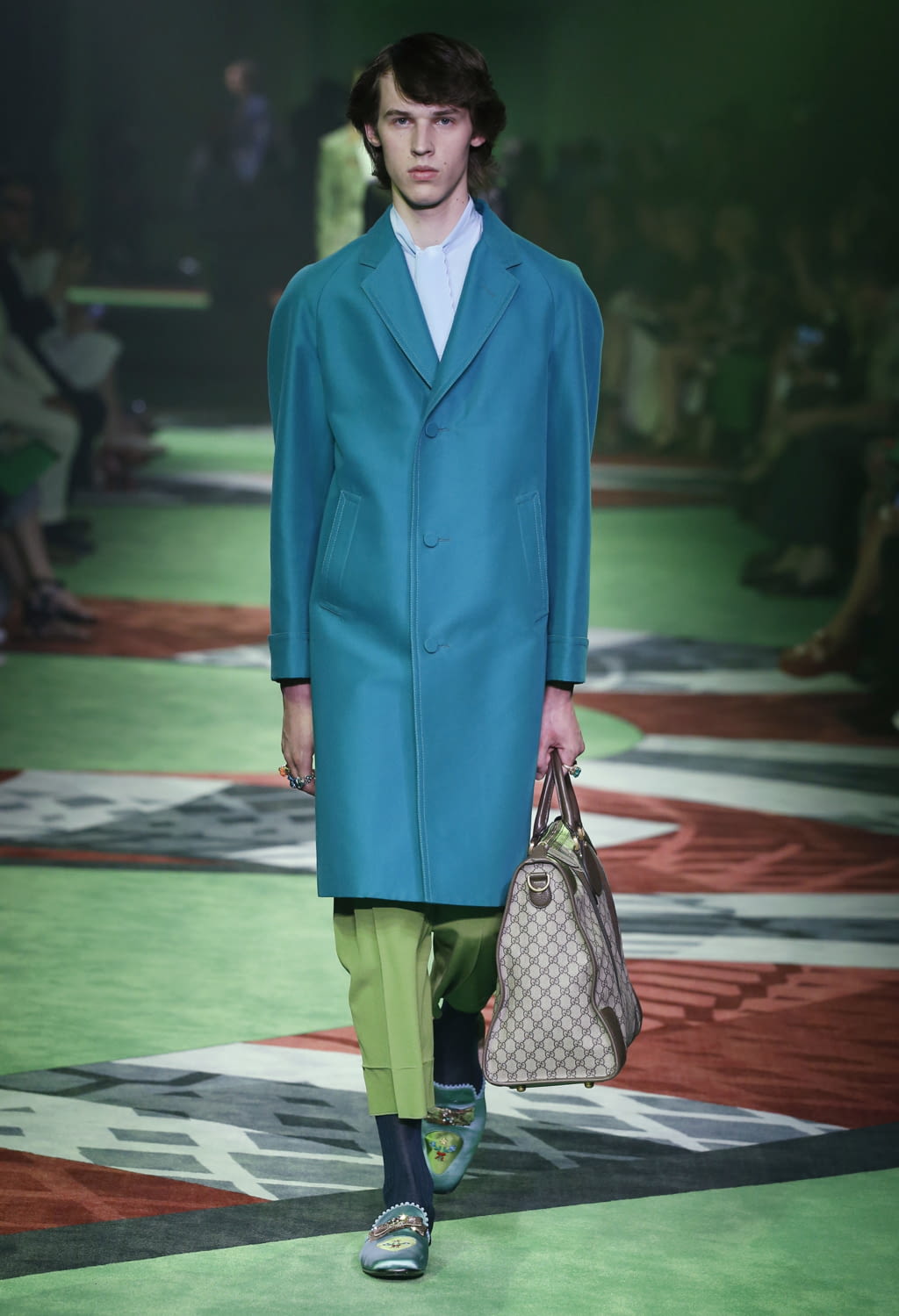 Fashion Week Milan Spring/Summer 2017 look 29 from the Gucci collection menswear