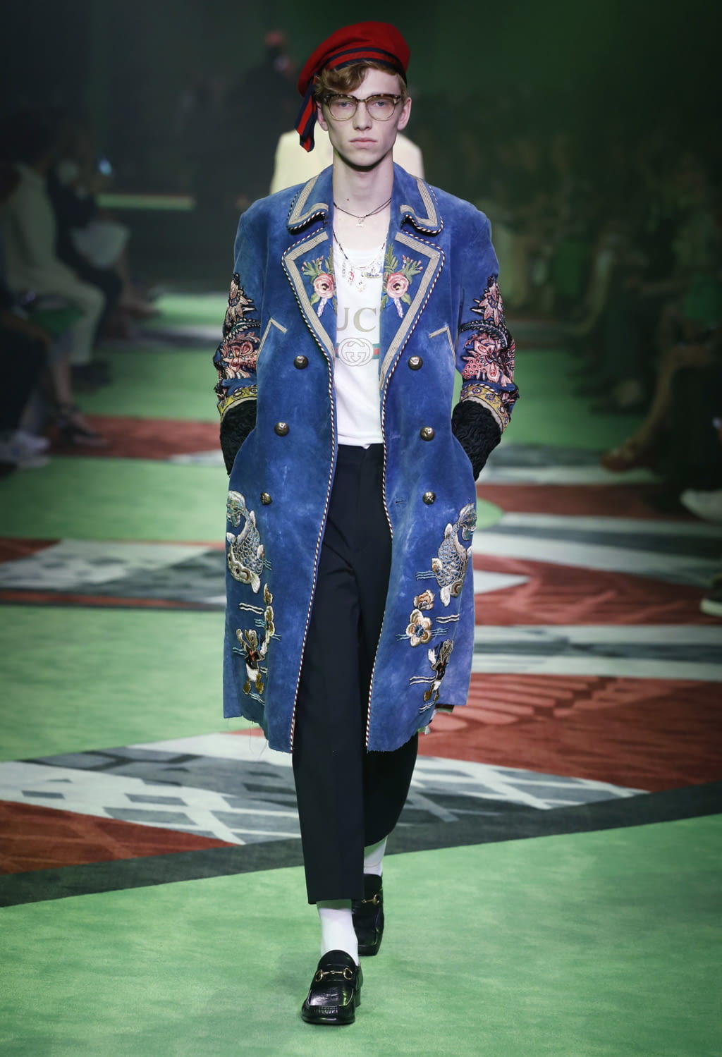 Fashion Week Milan Spring/Summer 2017 look 39 from the Gucci collection menswear