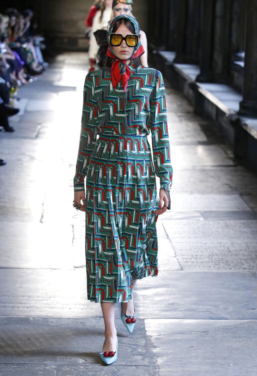 Fashion Week Milan Resort 2017 look 32 from the Gucci collection womenswear