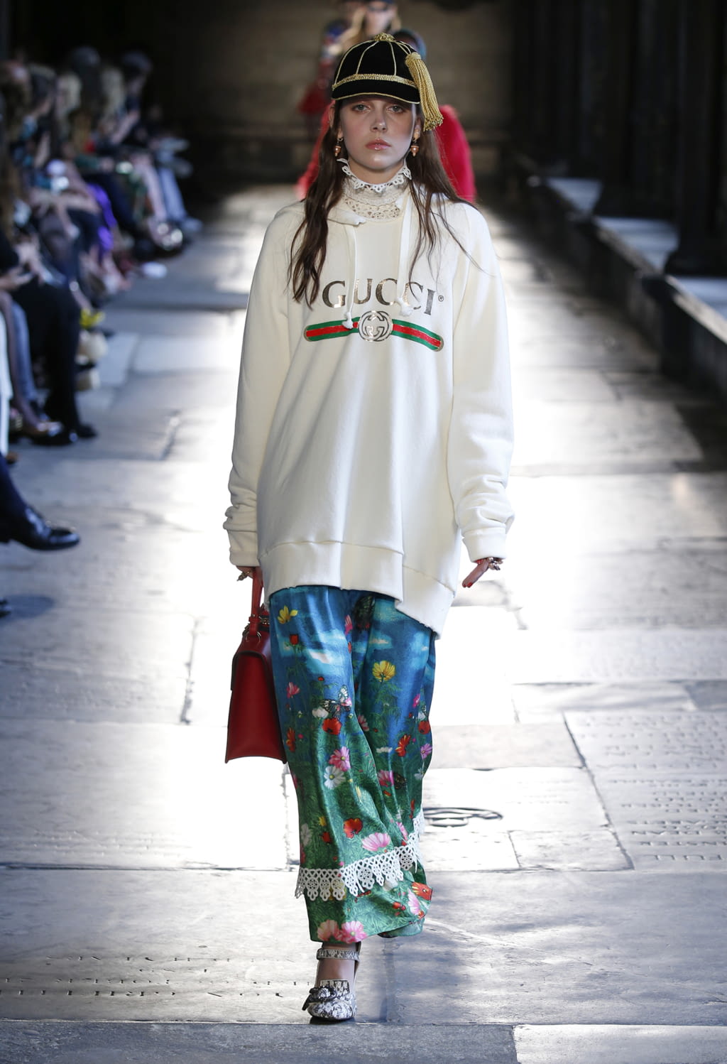 Fashion Week Milan Resort 2017 look 34 from the Gucci collection womenswear