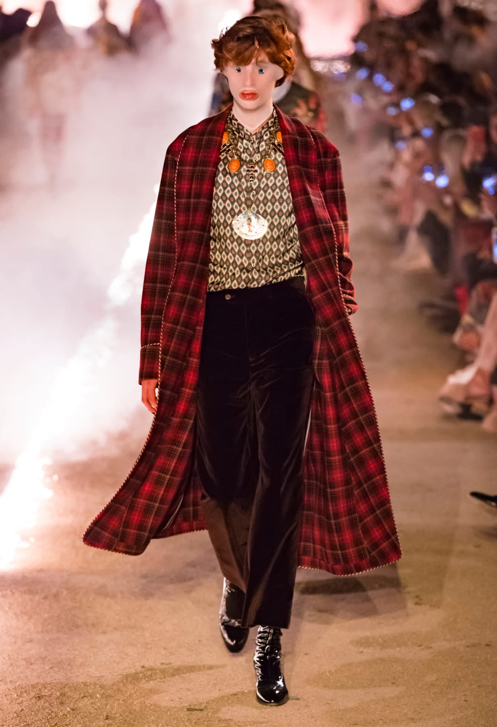 Fashion Week Milan Resort 2019 look 24 from the Gucci collection 女装