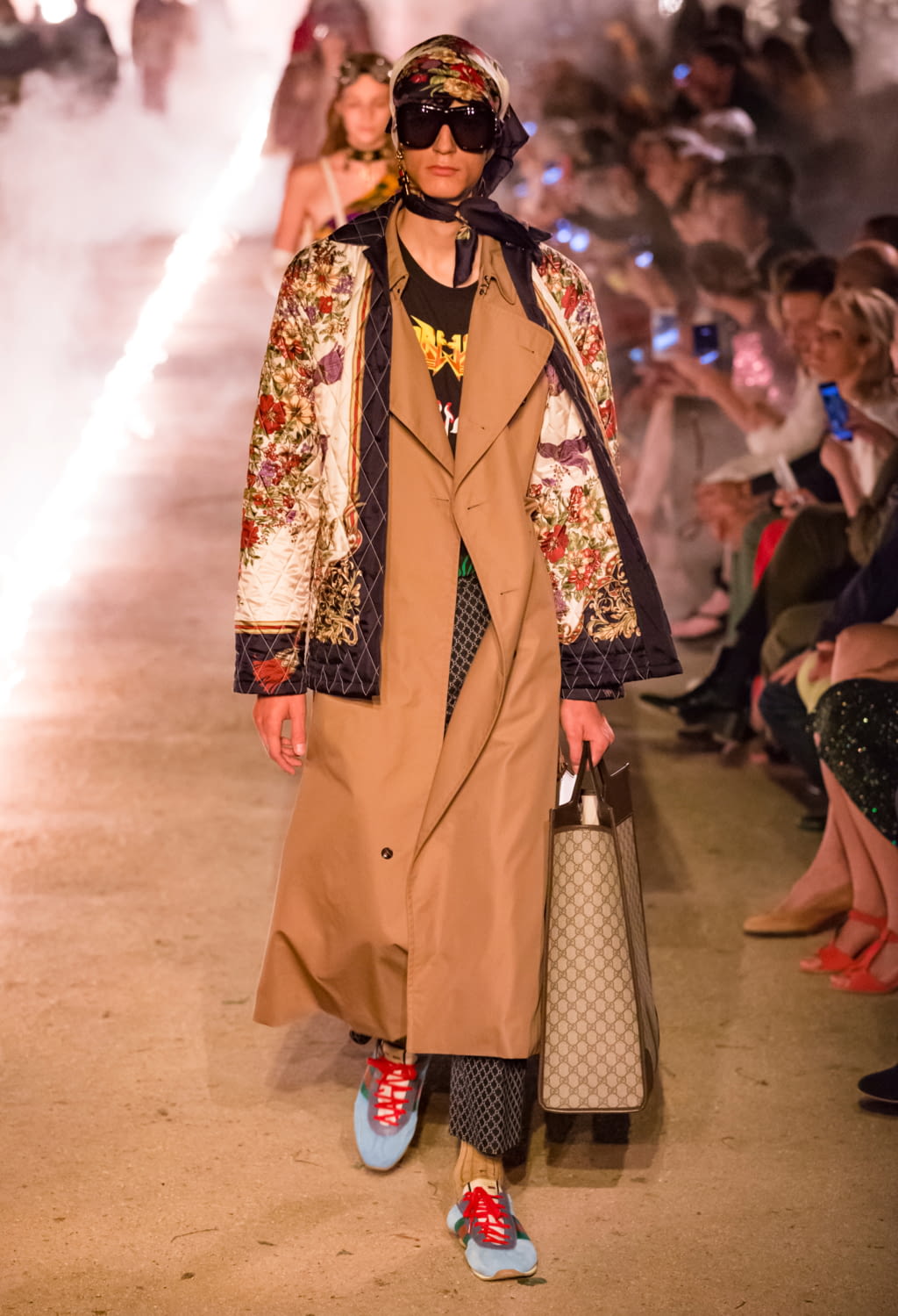 Fashion Week Milan Resort 2019 look 27 de la collection Gucci womenswear