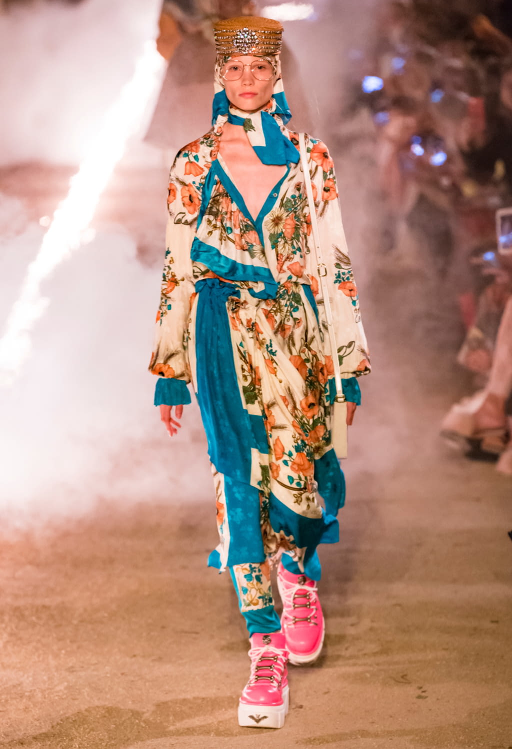 Fashion Week Milan Resort 2019 look 34 de la collection Gucci womenswear