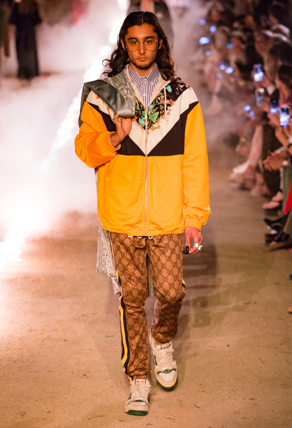 Fashion Week Milan Resort 2019 look 36 de la collection Gucci womenswear