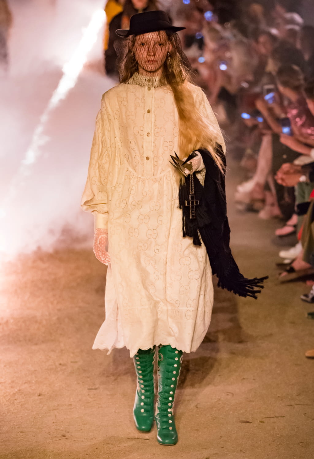 Fashion Week Milan Resort 2019 look 56 from the Gucci collection 女装