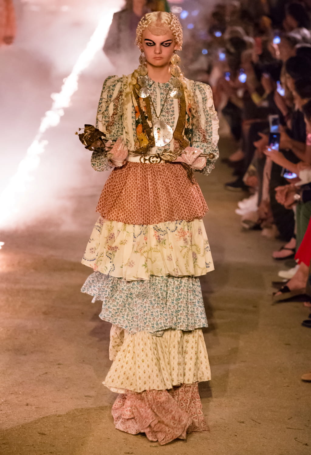 Fashion Week Milan Resort 2019 look 6 de la collection Gucci womenswear