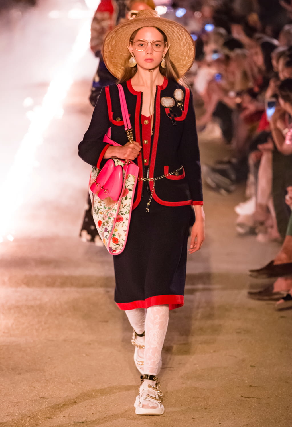 Fashion Week Milan Resort 2019 look 76 from the Gucci collection 女装