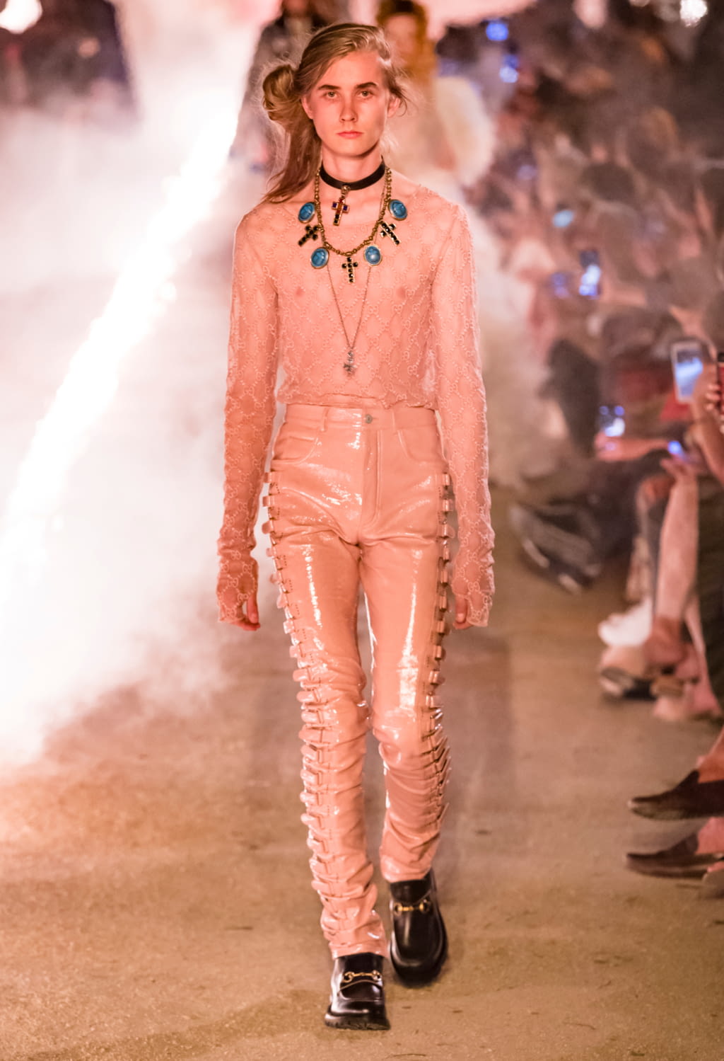 Fashion Week Milan Resort 2019 look 82 de la collection Gucci womenswear