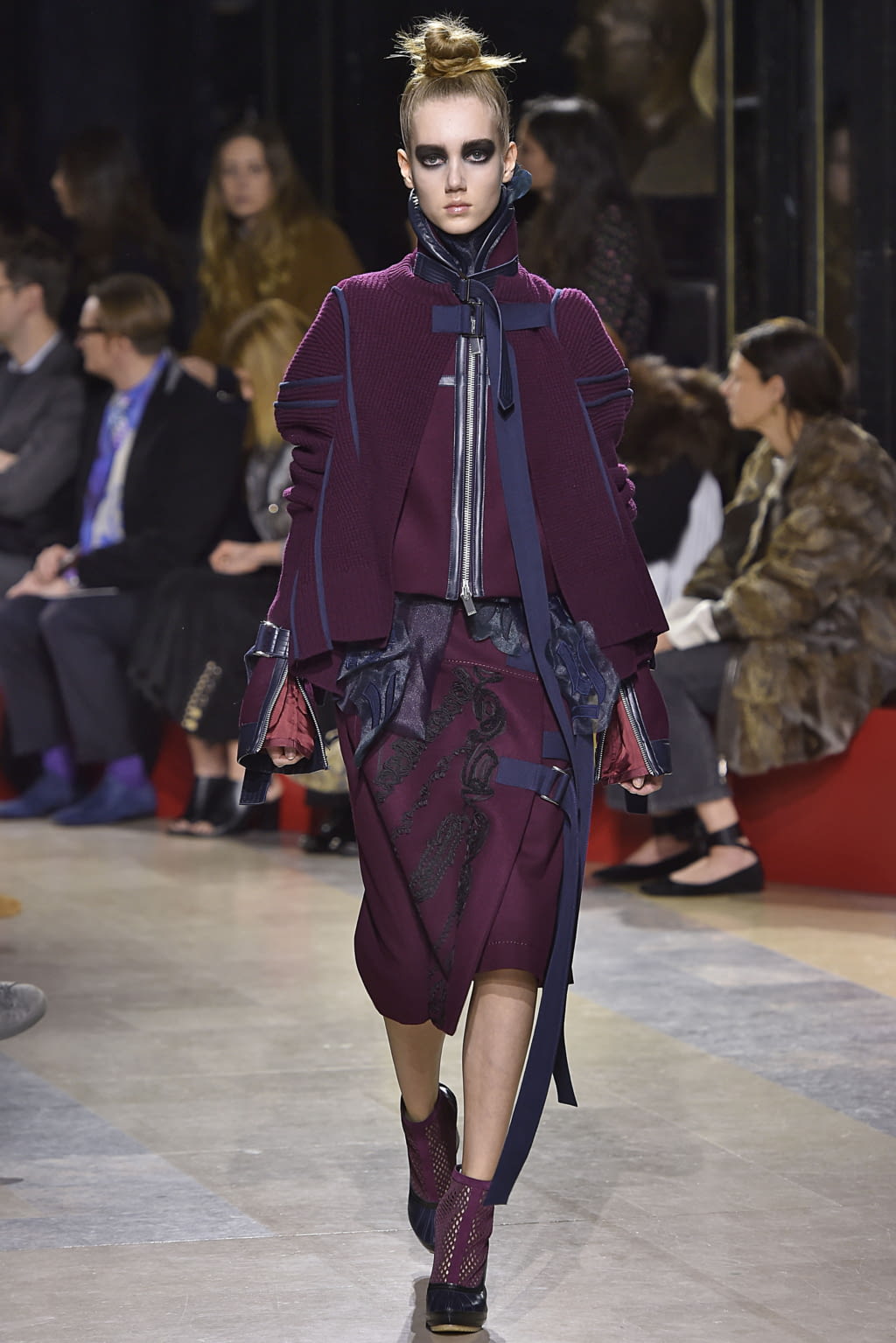 Fashion Week Paris Fall/Winter 2016 look 25 from the Sacai collection womenswear