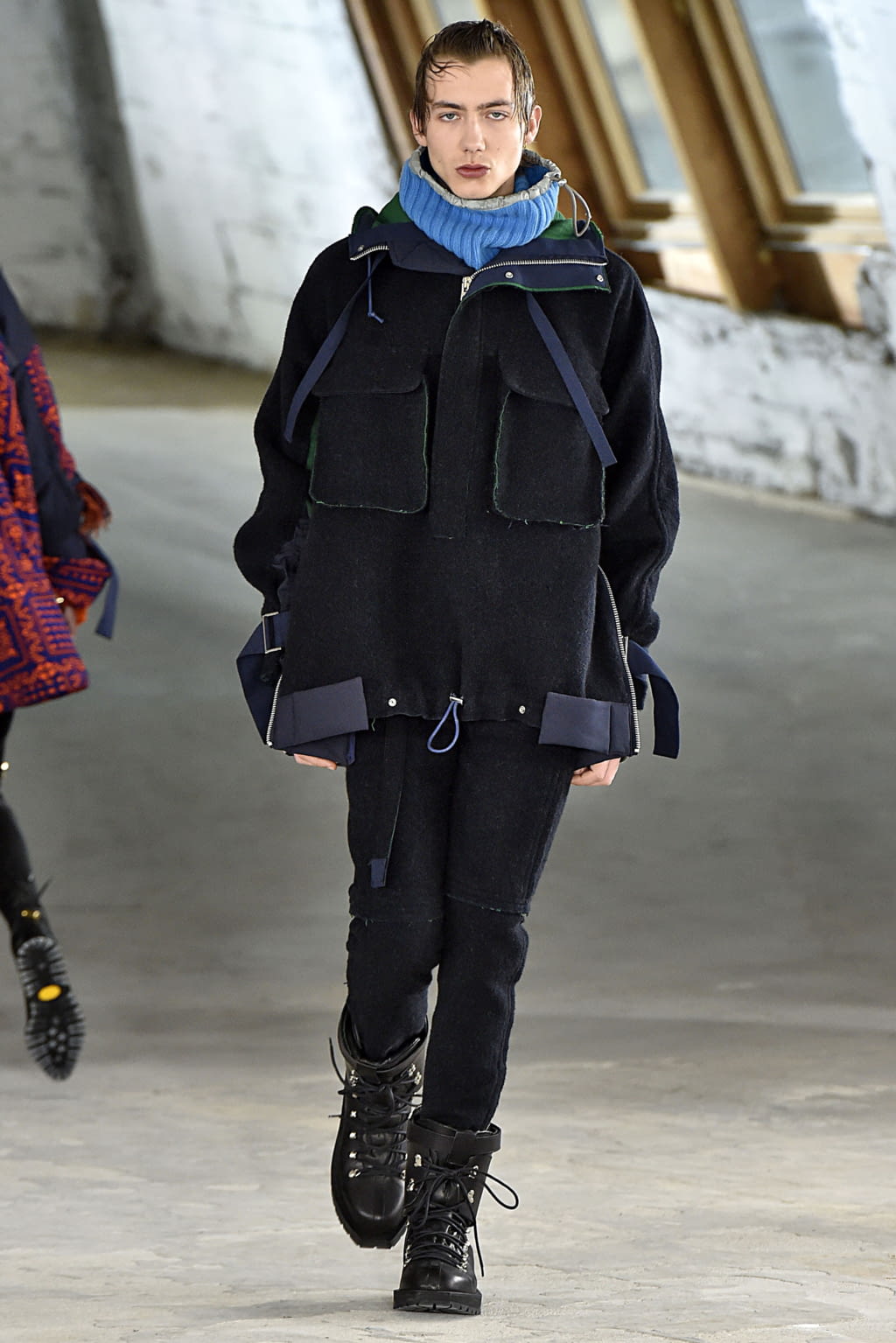 Fashion Week Paris Fall/Winter 2018 look 17 from the Sacai collection 男装