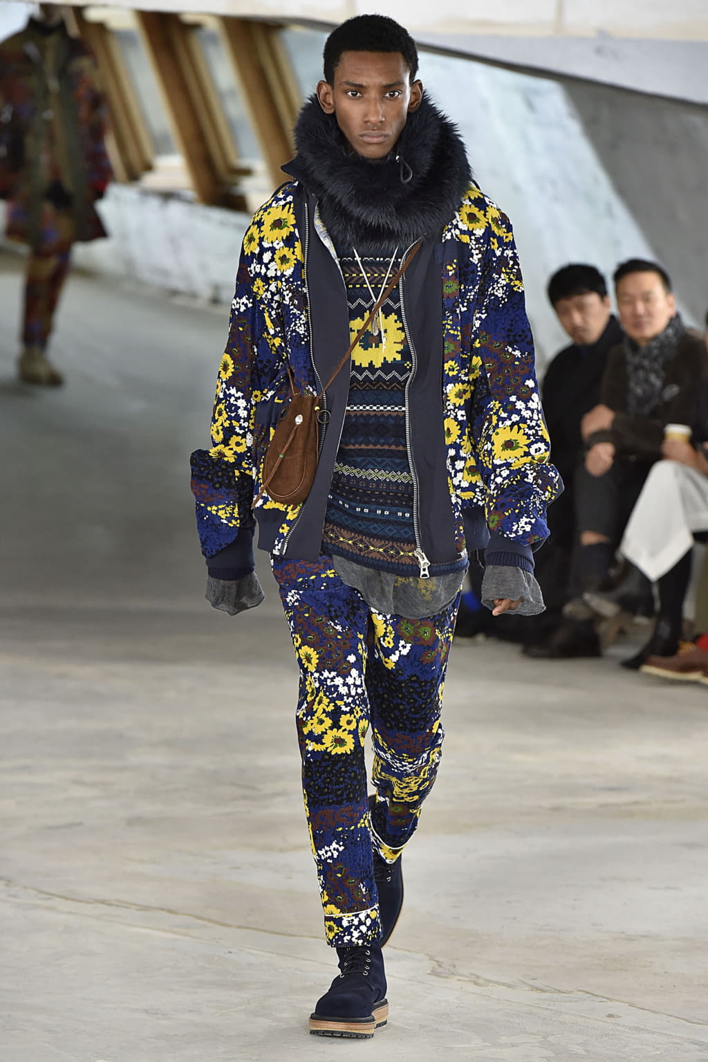 Fashion Week Paris Fall/Winter 2018 look 42 from the Sacai collection menswear