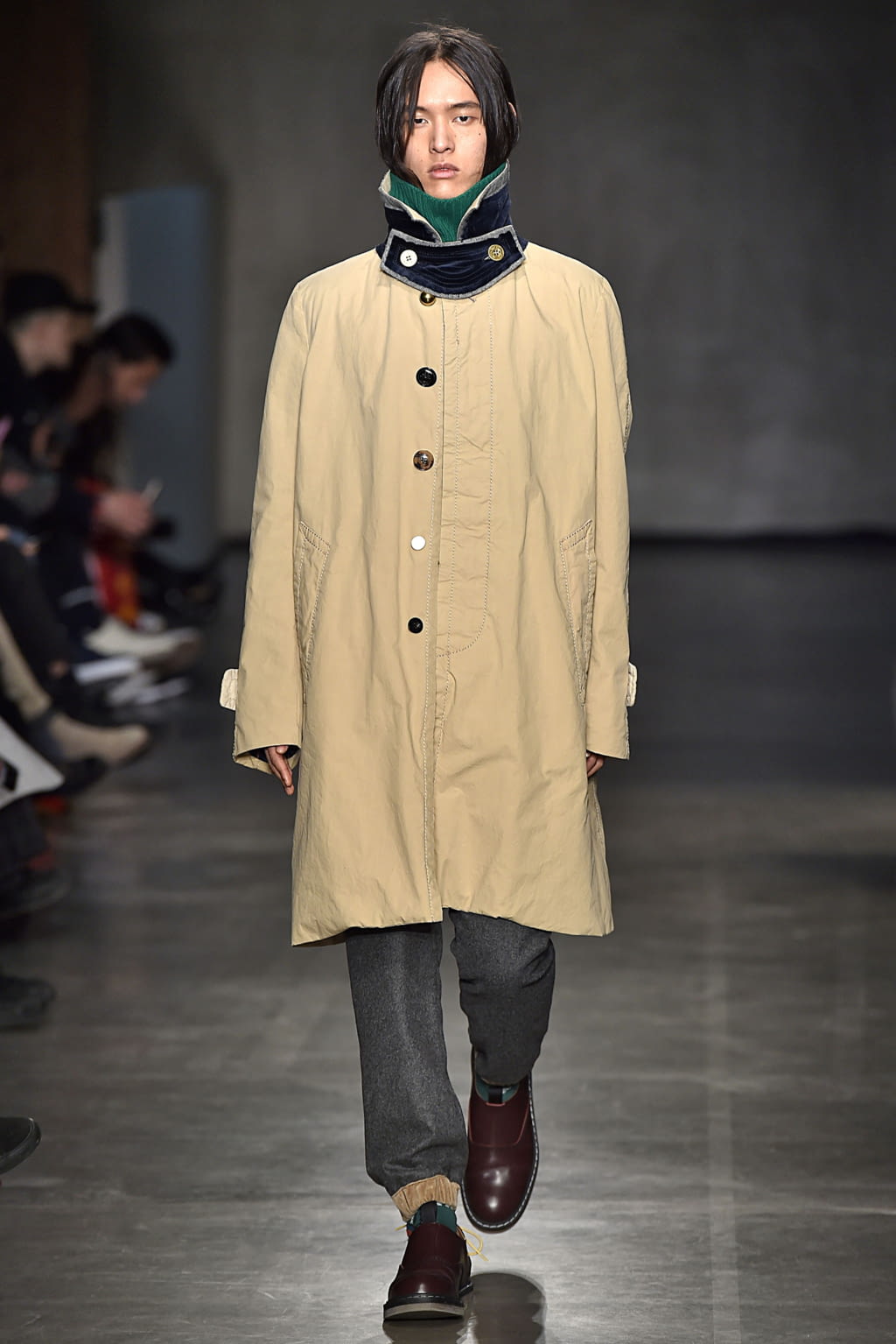 Fashion Week Paris Fall/Winter 2017 look 21 from the Sacai collection 男装