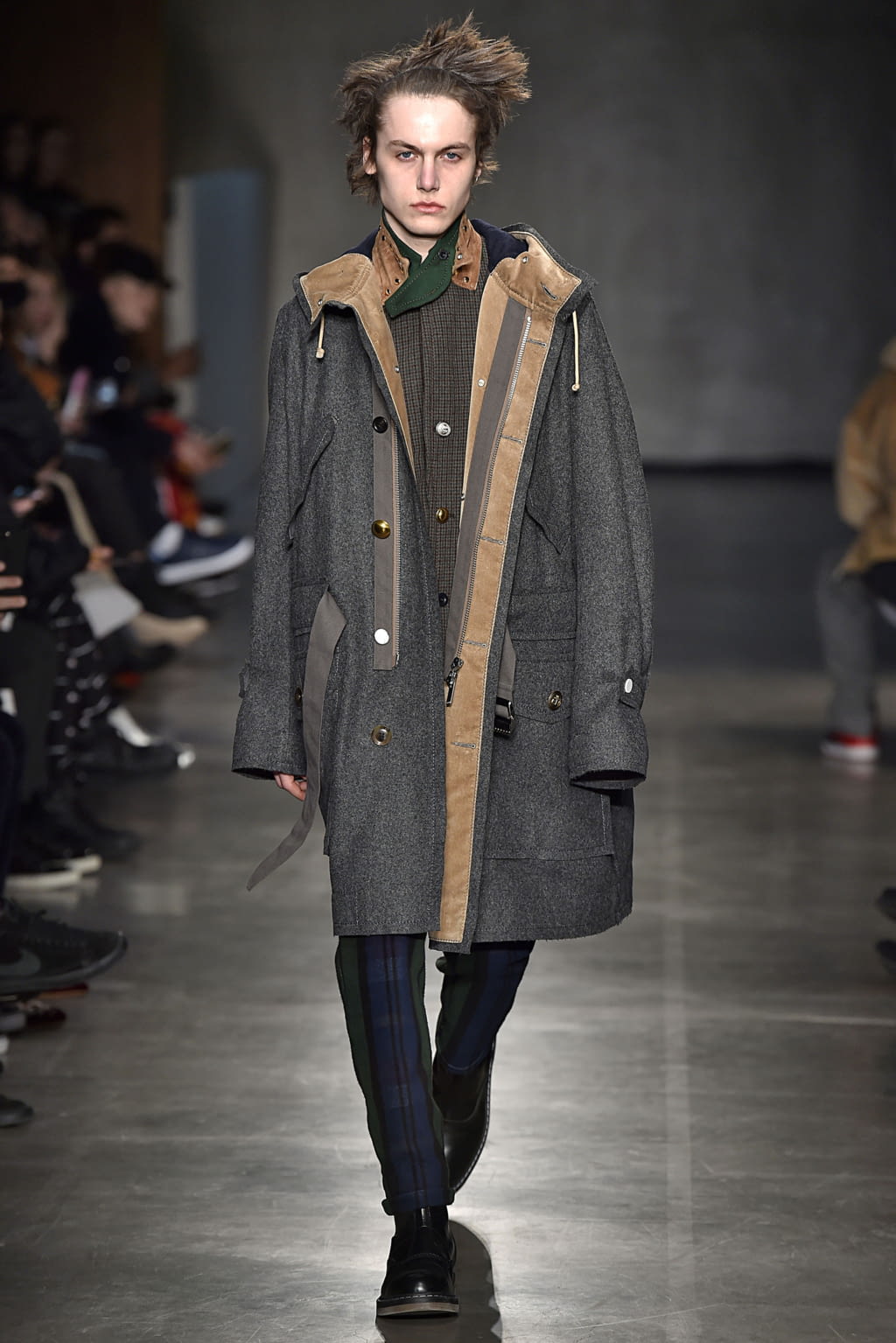 Fashion Week Paris Fall/Winter 2017 look 34 from the Sacai collection 男装