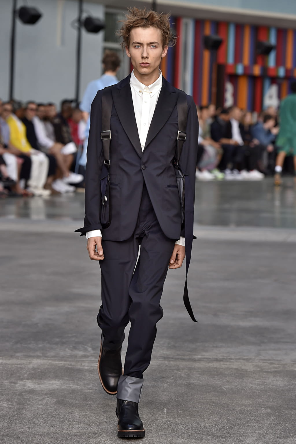 Fashion Week Paris Spring/Summer 2018 look 49 from the Sacai collection menswear