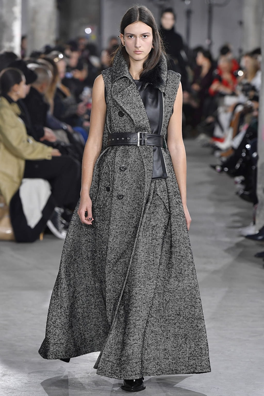 Fashion Week Paris Fall/Winter 2019 look 3 de la collection Sacai womenswear