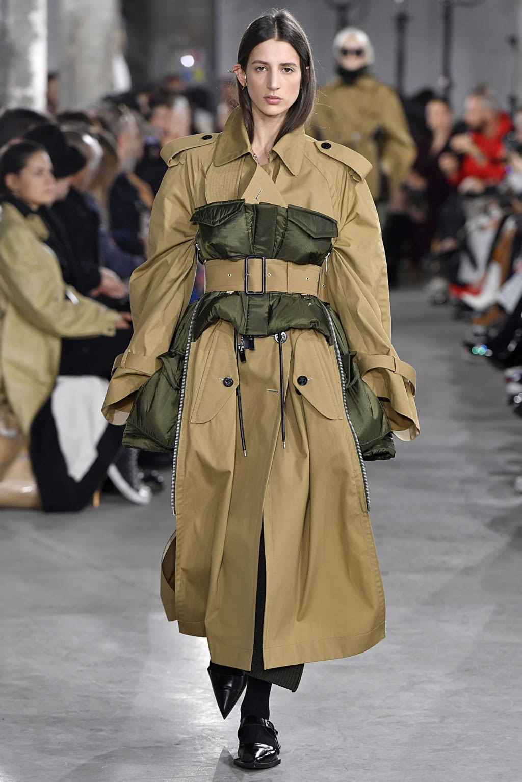 Fashion Week Paris Fall/Winter 2019 look 11 from the Sacai collection 女装