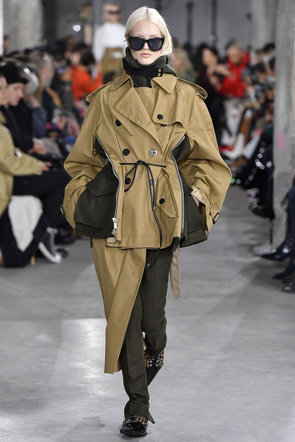 Fashion Week Paris Fall/Winter 2019 look 12 from the Sacai collection 女装
