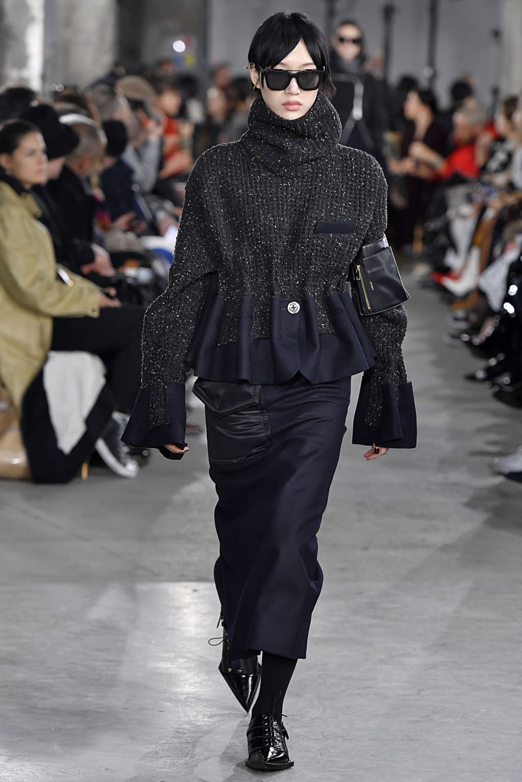 Fashion Week Paris Fall/Winter 2019 look 37 from the Sacai collection 女装