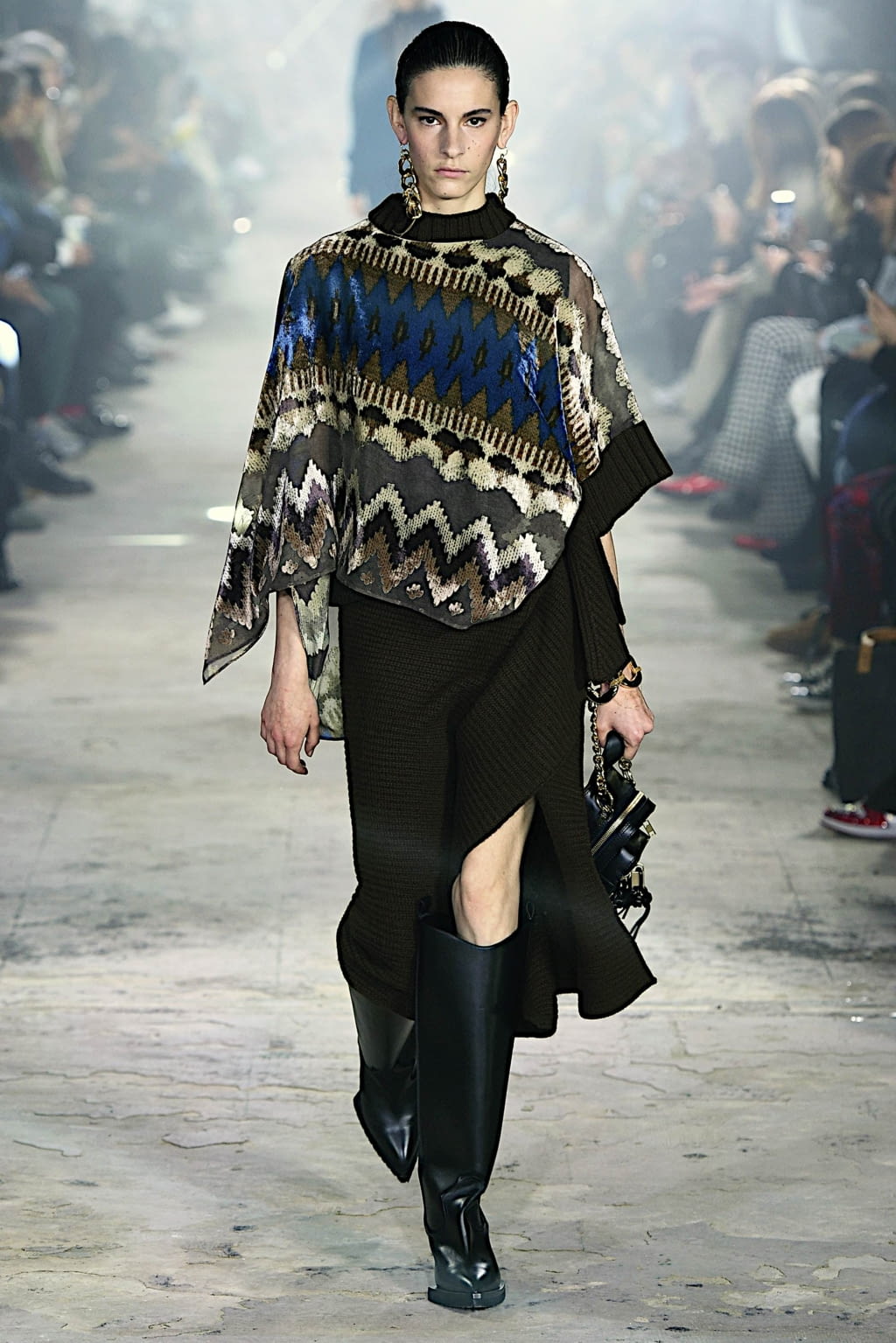 Fashion Week Paris Fall/Winter 2020 look 10 de la collection Sacai womenswear