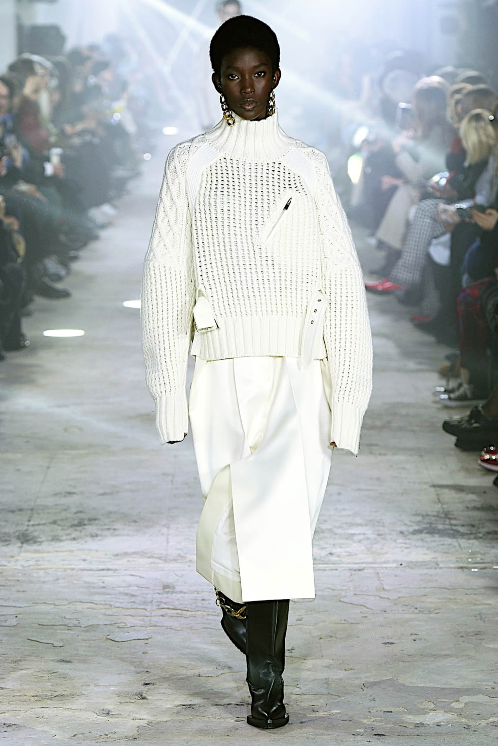 Fashion Week Paris Fall/Winter 2020 look 21 de la collection Sacai womenswear
