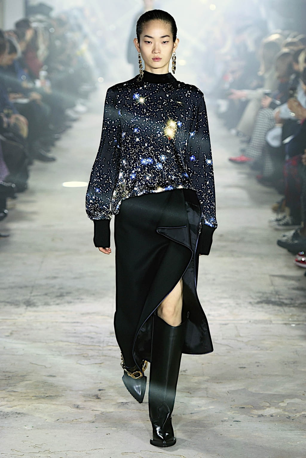 Fashion Week Paris Fall/Winter 2020 look 36 de la collection Sacai womenswear