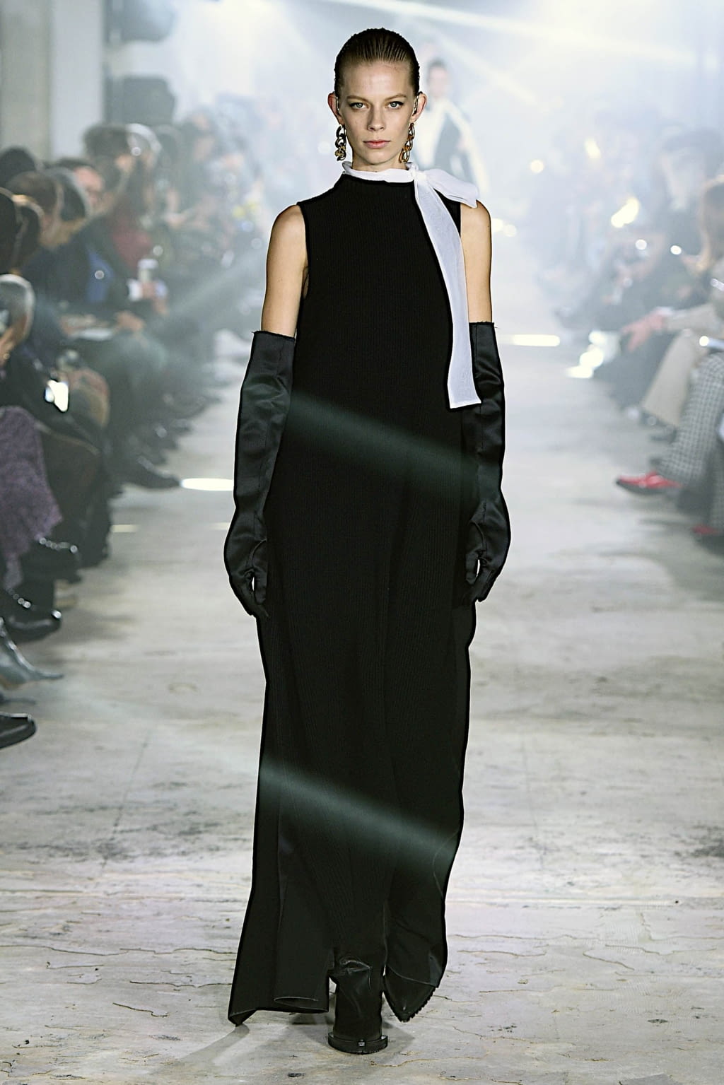 Fashion Week Paris Fall/Winter 2020 look 39 de la collection Sacai womenswear