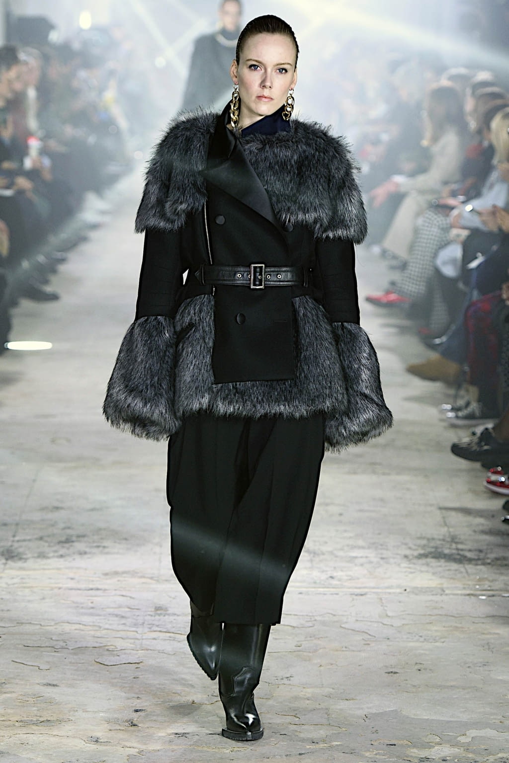 Fashion Week Paris Fall/Winter 2020 look 42 de la collection Sacai womenswear