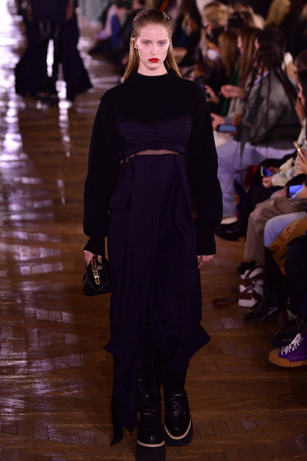Fashion Week Paris Fall/Winter 2022 look 9 de la collection Sacai womenswear