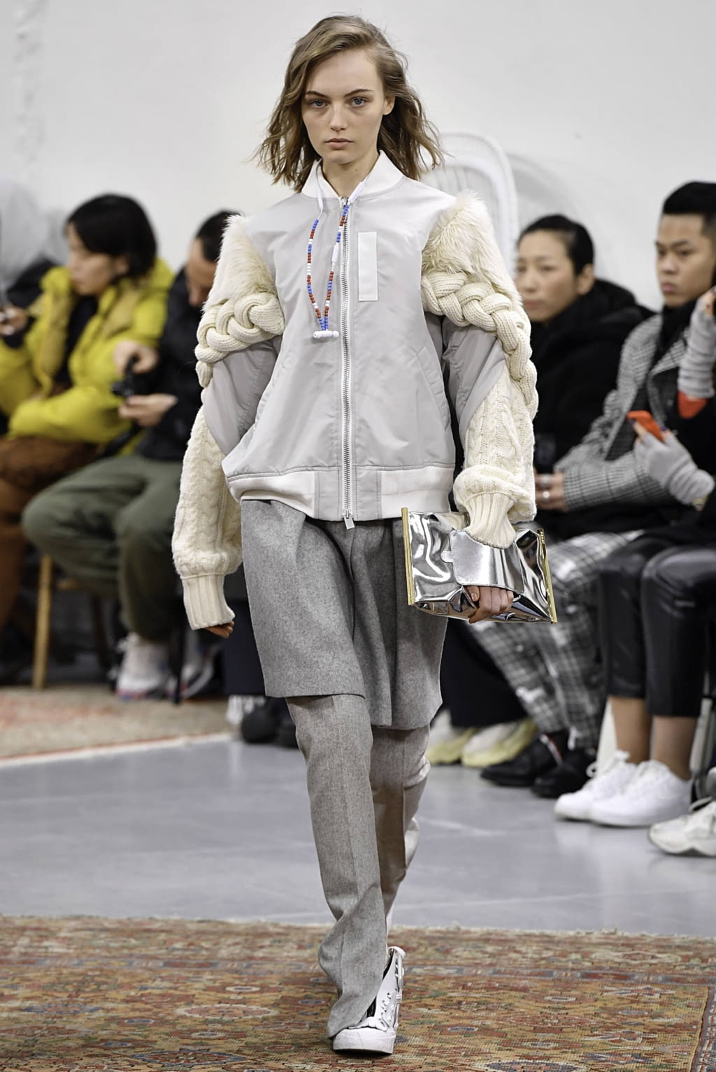 Fashion Week Paris Fall/Winter 2019 look 2 from the Sacai collection 男装