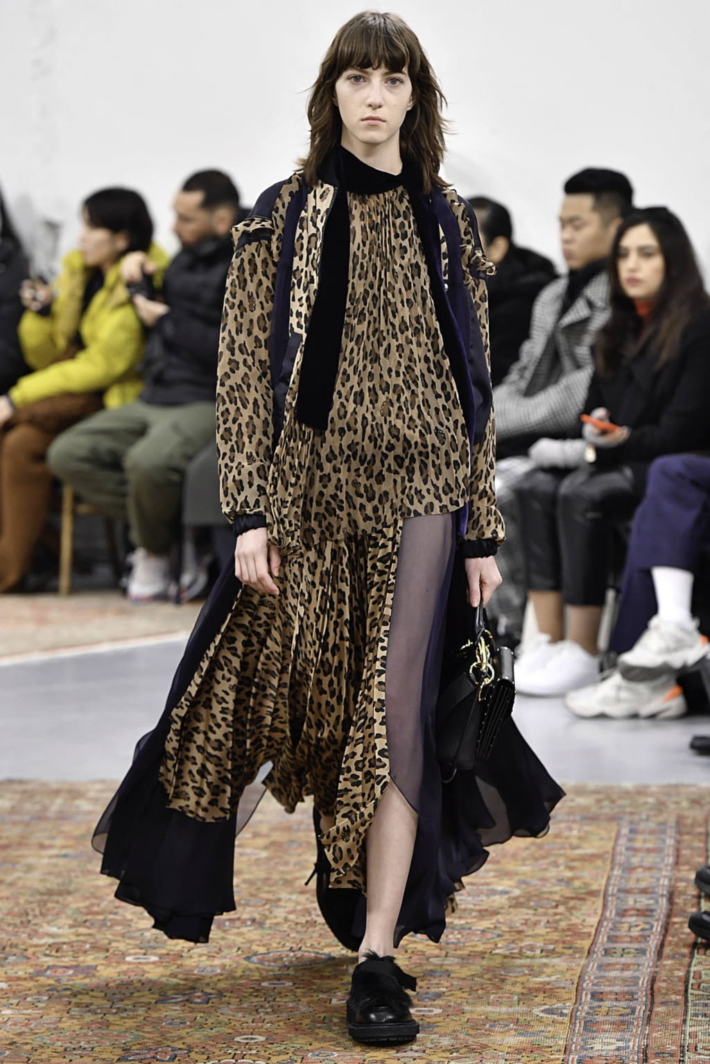 Fashion Week Paris Fall/Winter 2019 look 26 de la collection Sacai menswear