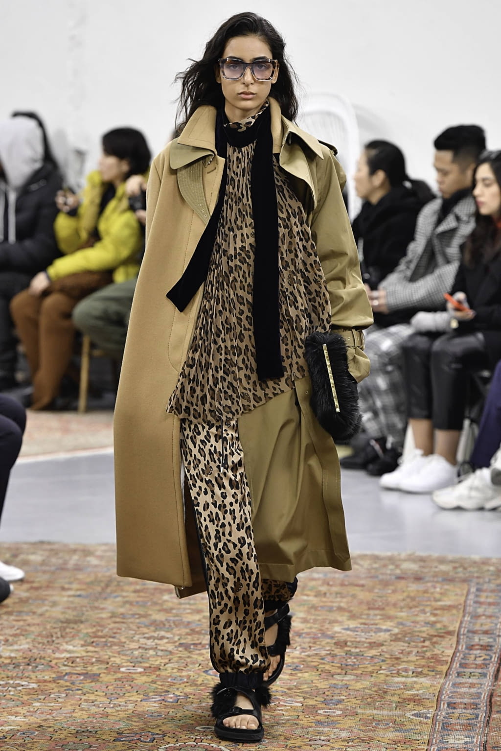 Fashion Week Paris Fall/Winter 2019 look 27 de la collection Sacai menswear