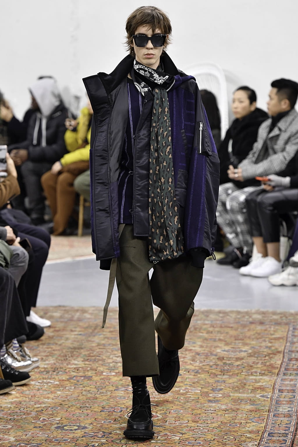 Fashion Week Paris Fall/Winter 2019 look 39 from the Sacai collection menswear