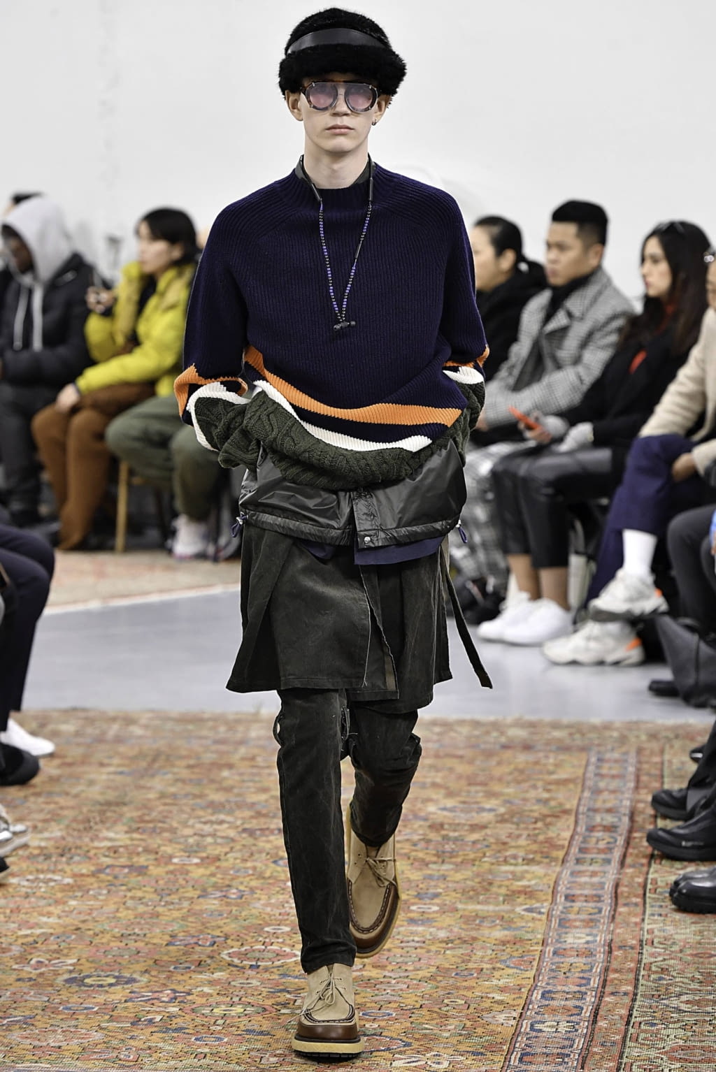 Fashion Week Paris Fall/Winter 2019 look 44 from the Sacai collection 男装