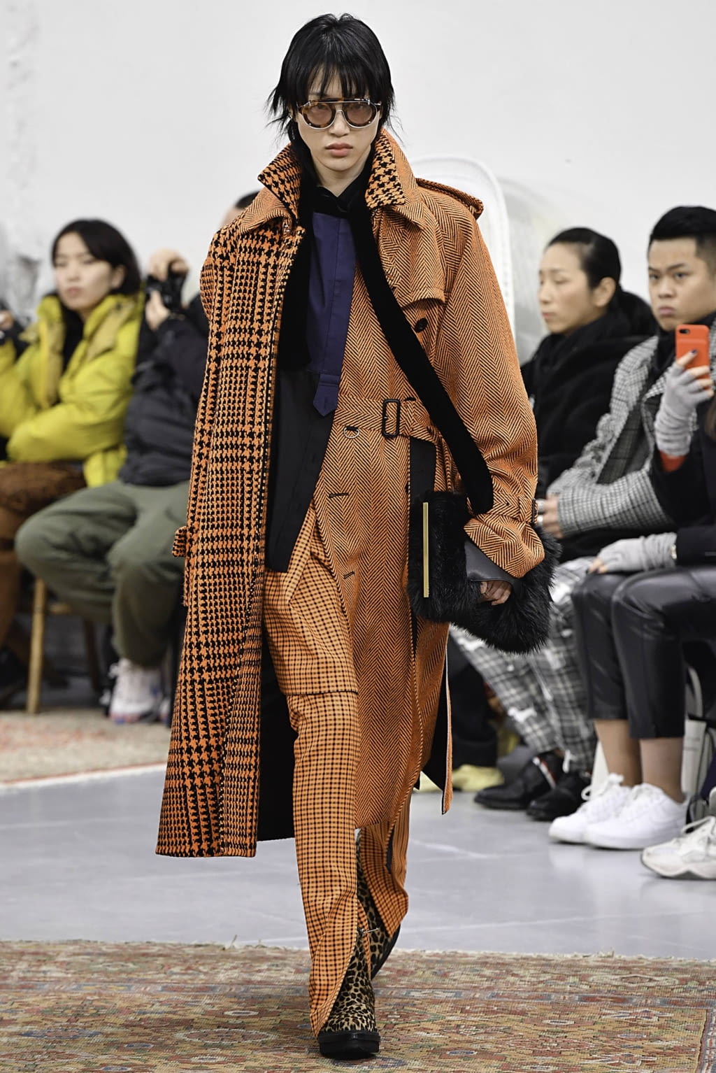 Fashion Week Paris Fall/Winter 2019 look 47 from the Sacai collection menswear